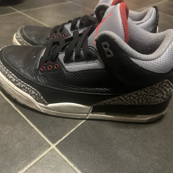 Jordan men size 9 - Picture 2 of 5